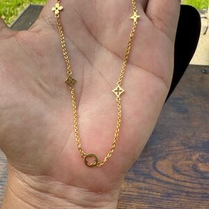 Elegant 16k Gold Necklace